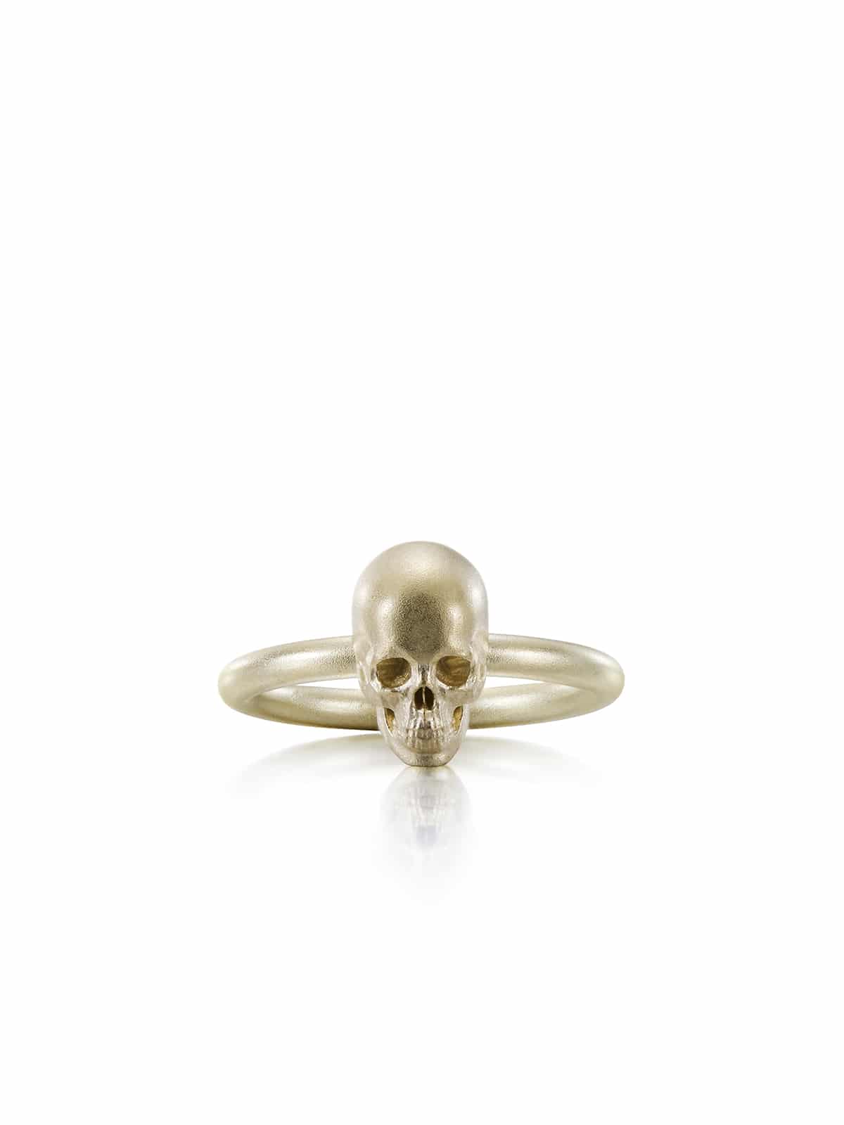Skull Ring S in yellow gold with matt finish