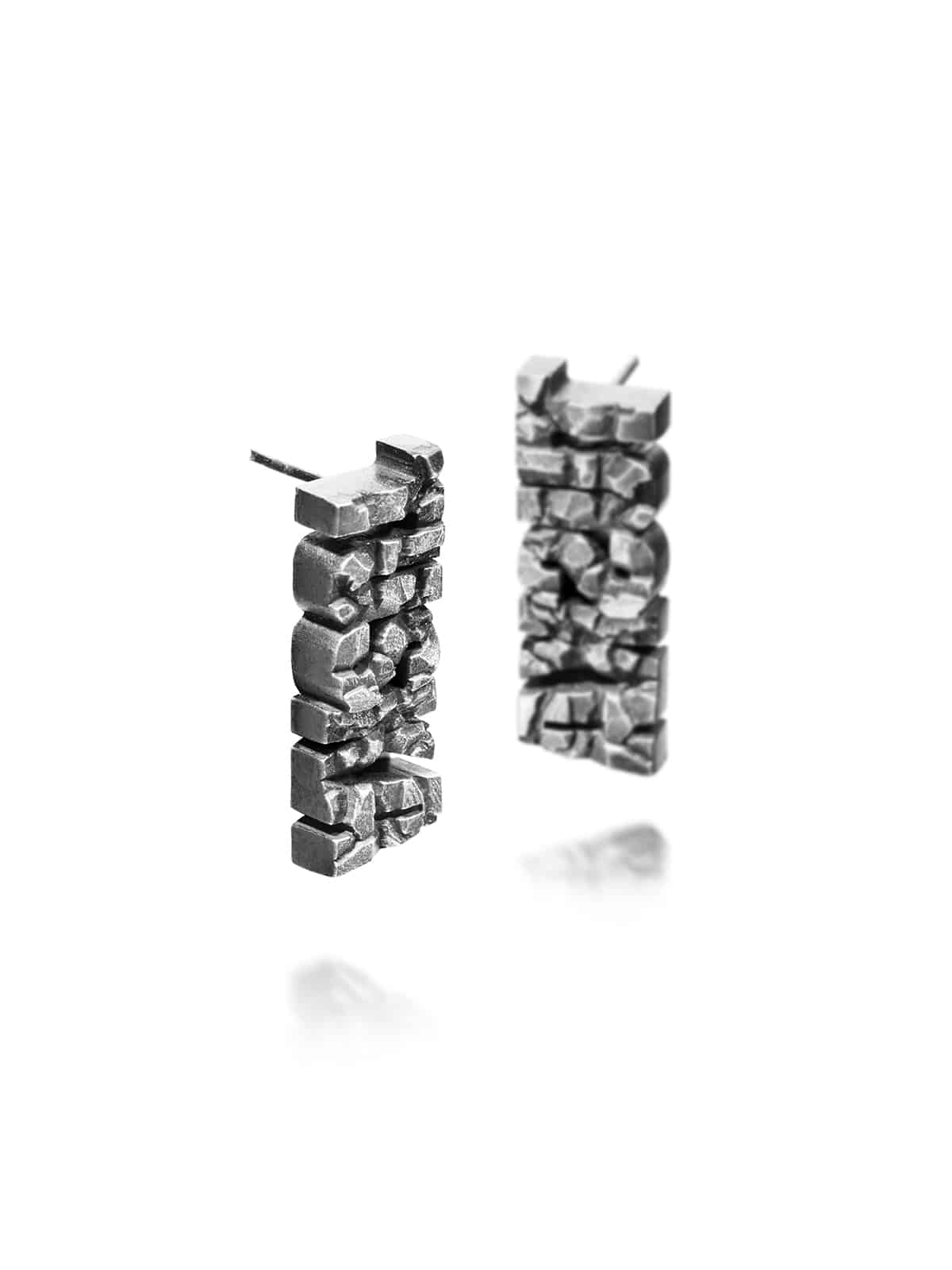 Tuska Stud earrings