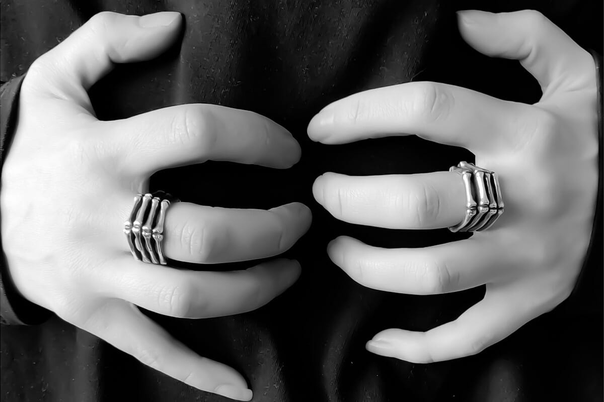 Skeleton Hand Ring